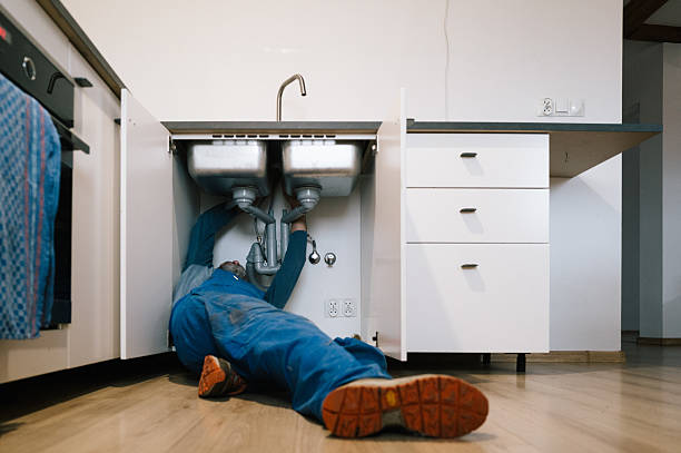 Professional Leak Detection technician working in Milton, NY